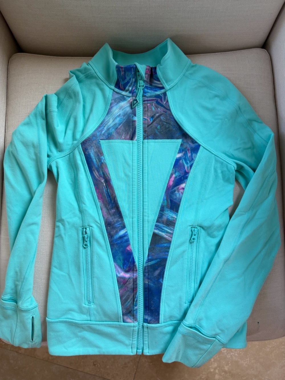 Aqua Zip-Up Girls size 8 Avviva Active Jacket with Patterned Panels